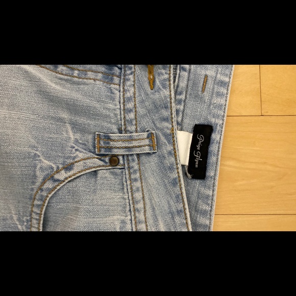 Distressed Jeans - Picture 5 of 6